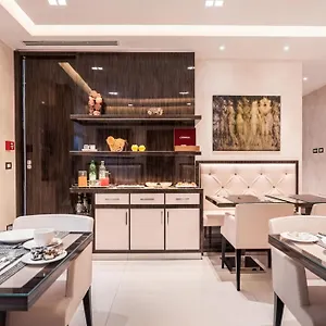 Maison Candia Luxury House Rome